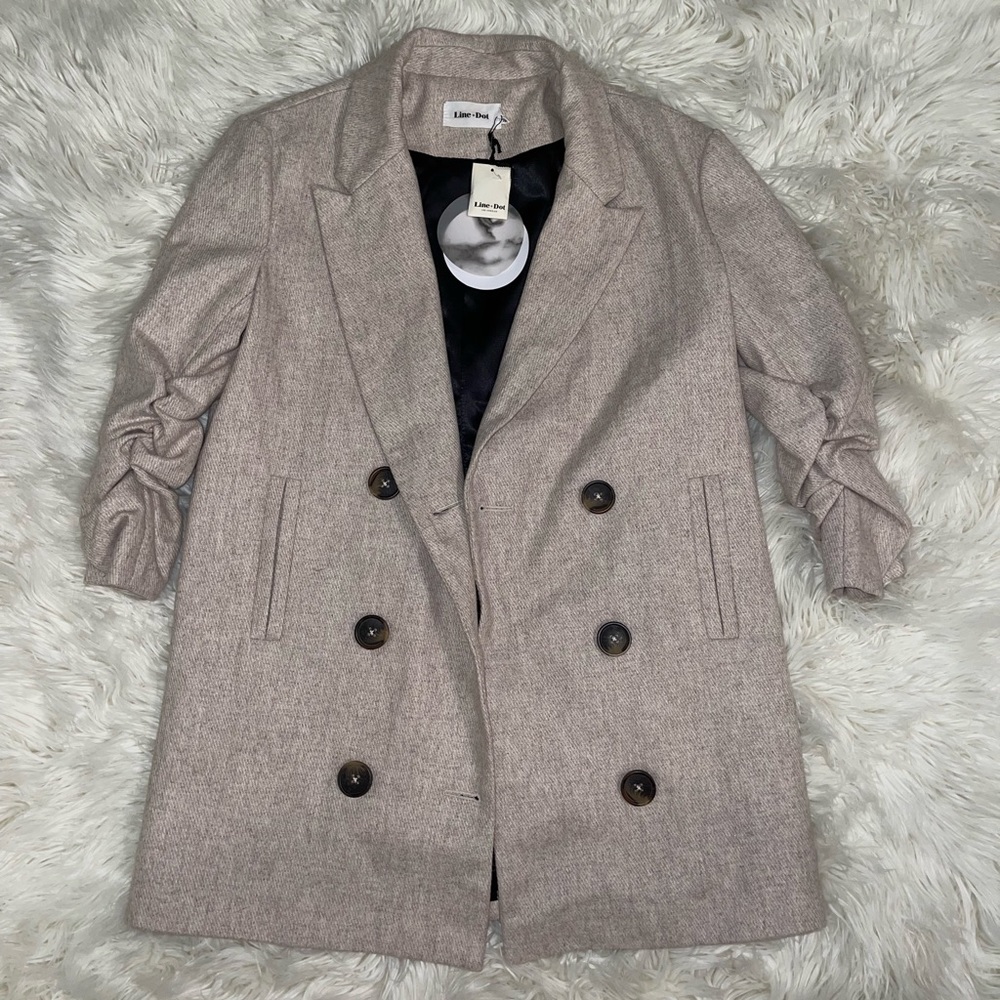 NWOT Line & Dot Scrunch Sleeve Coat